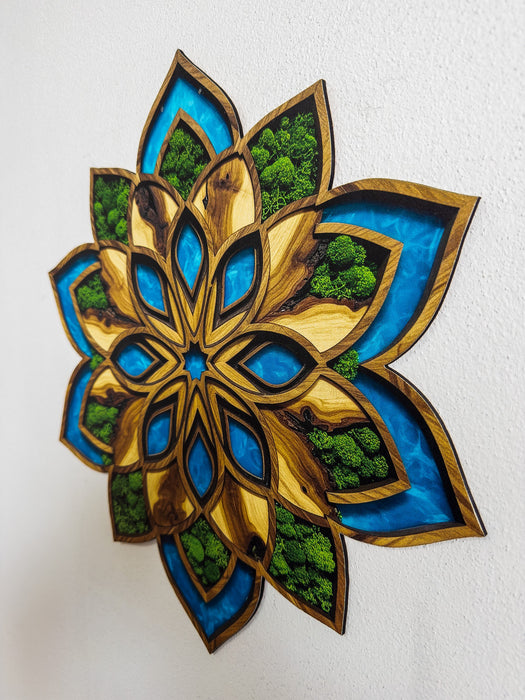 Moss wooden poster - Mandala Flore